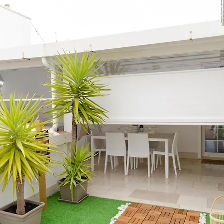 Apartment Apulialux Private 100mq Rooftop Oasis W Jacuzzi Bari