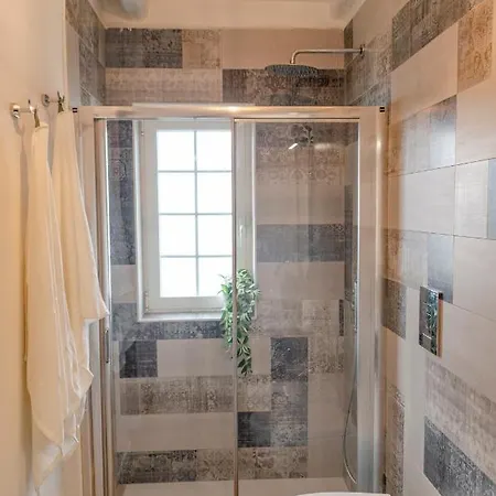 Apartment Apulialux Private 100mq Rooftop Oasis W Jacuzzi Bari