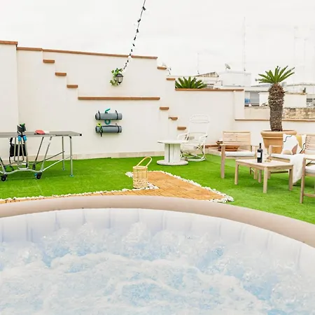 Apulialux Private 100mq Rooftop Oasis W Jacuzzi Bari